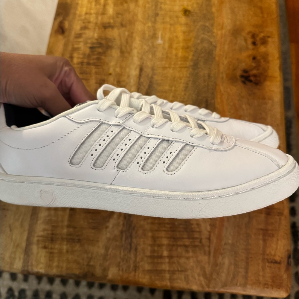 K-Swiss Classic White Court Traymore low top Sneakers for Men 8.5 NWT BOX